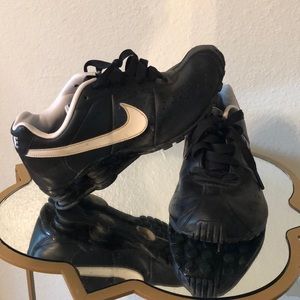 Women’s Nike shox